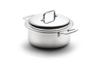 Stainless steel pot with lid