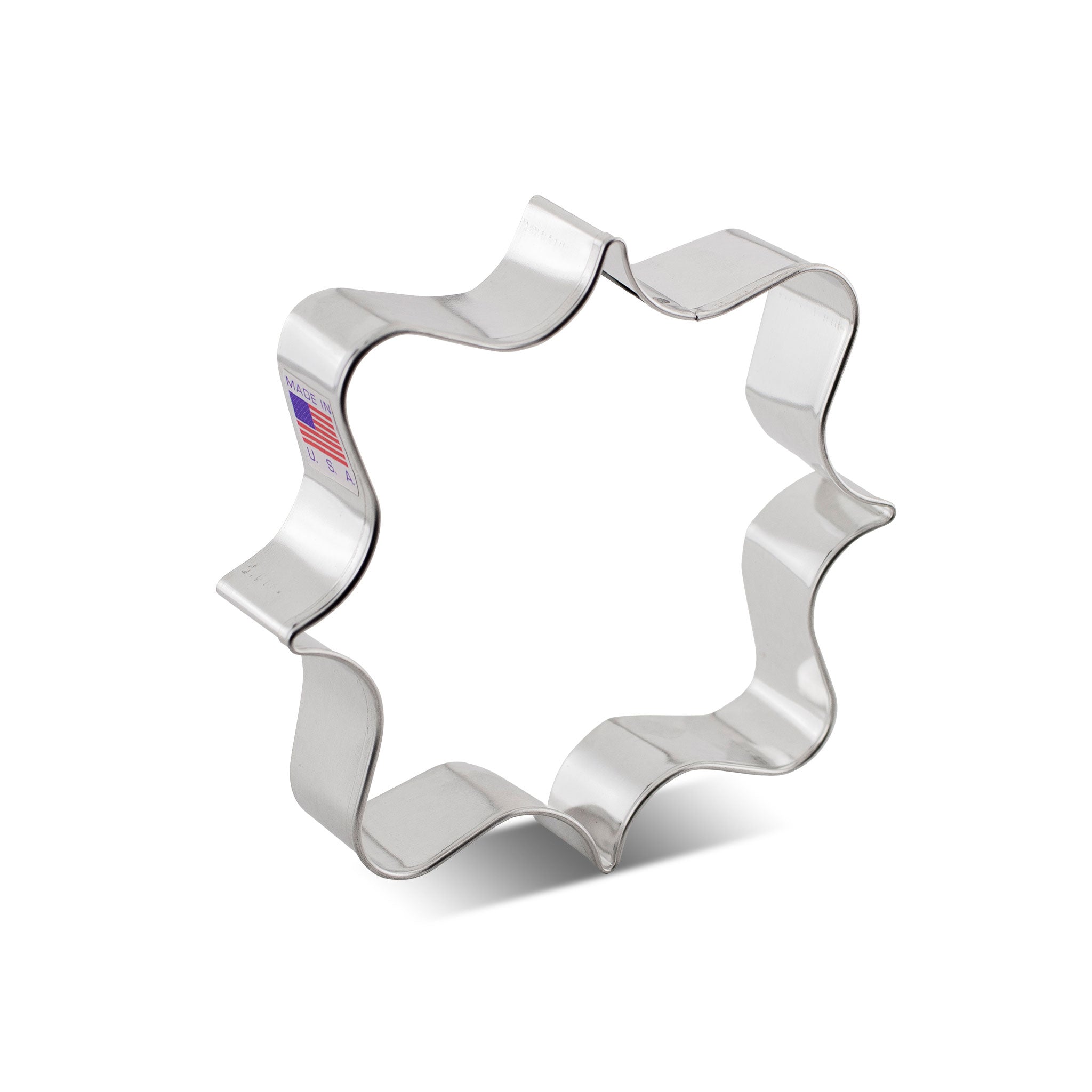 Square plaque-shaped cookie cutter with a wavy edge